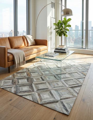 4' 7 x 7' 1 Cowhide Leather Rug