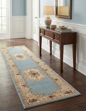 2' 7 x 10' Chateau Runner Rug