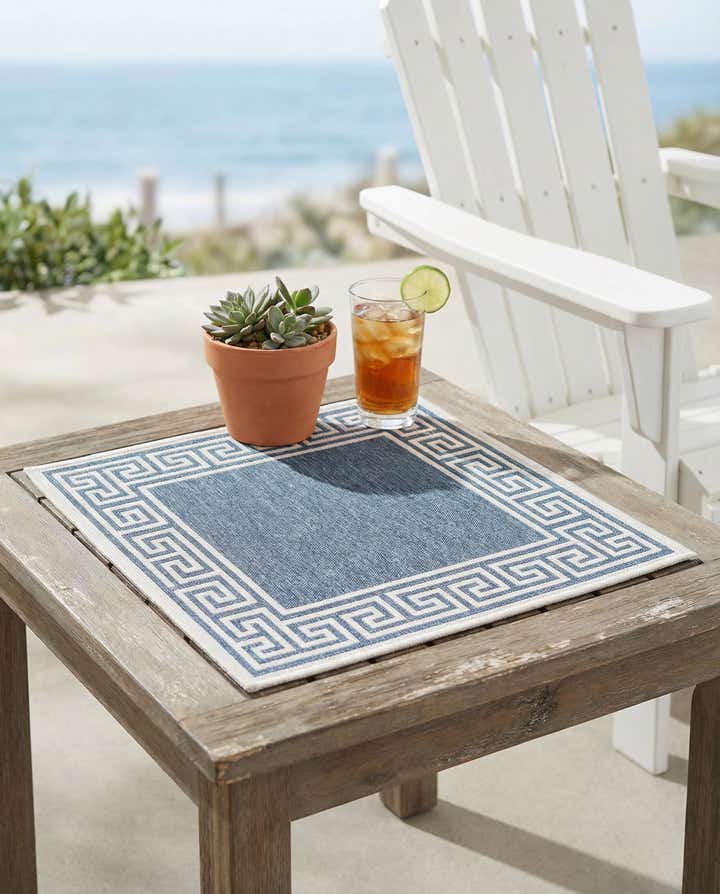 1' 3 x 1' 3 Easy-Clean Coastal Indoor / Outdoor Sample Rug