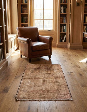 2' 10 x 4' 10 Hand Knotted Ultra Vintage Persian Wool Rug