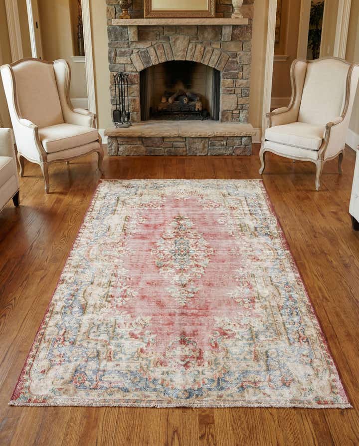 4' x 6' 6 Vintage Royal Wool Rug