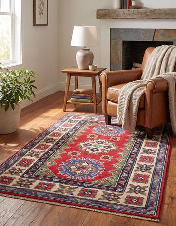 2' 7 x 4' 2 Hand Knotted Kazak Rug