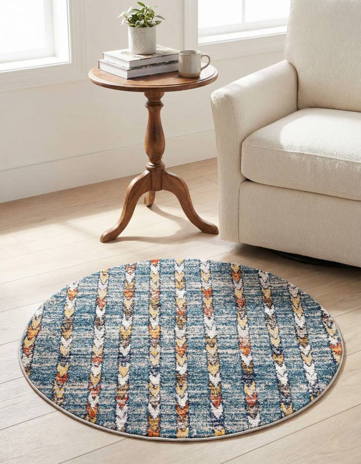 Detail image of 3' 3 x 3' 3 Aramis Round Rug