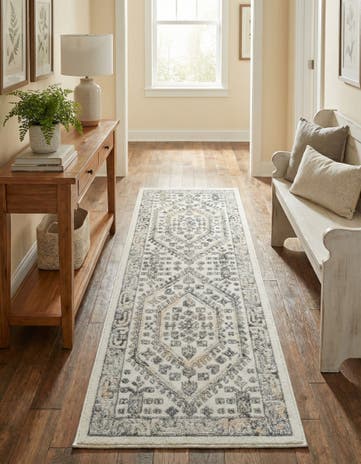 2' x 6' Aurelia Runner Rug
