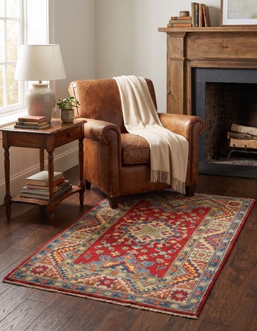 2' 7 x 4' 2 Hand Knotted Kazak Rug