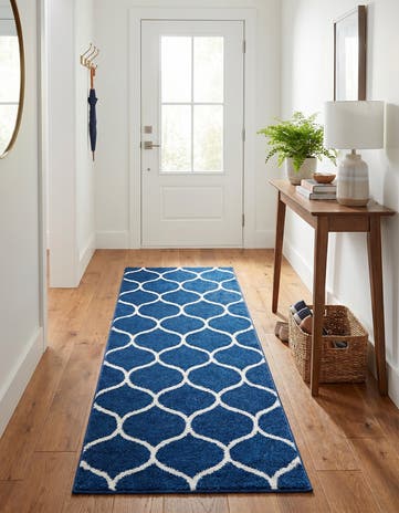 2' x 6' Lattice Frieze Runner Rug