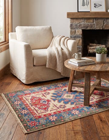 2' 7 x 4' Hand Knotted Kazak Rug