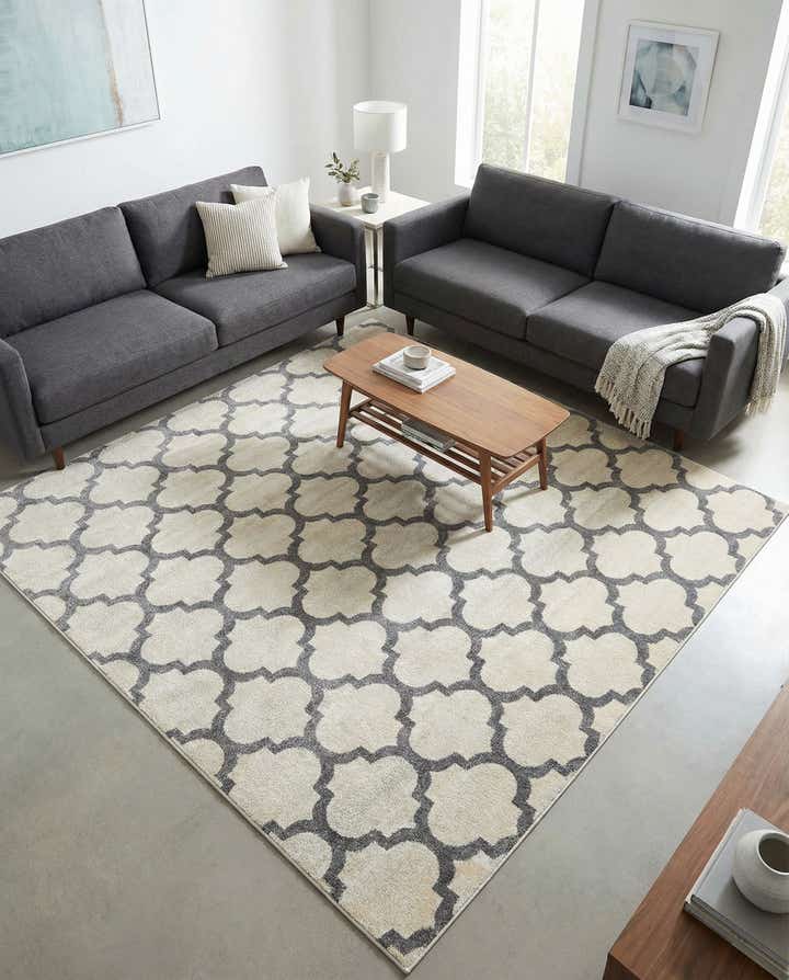 7' 10 x 7' 10 Lattice Square Rug