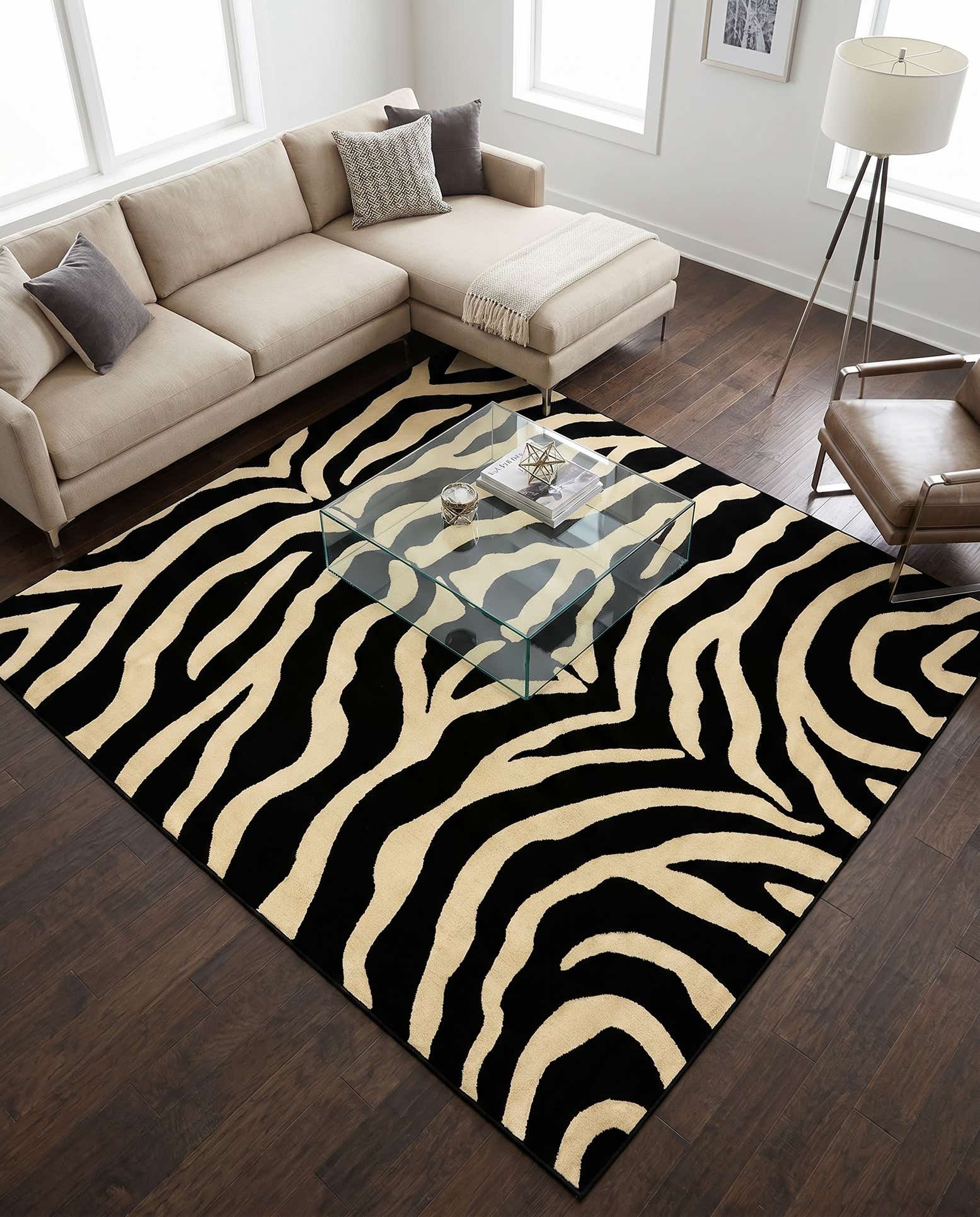7' 10 x 7' 10 Safari Square Rug