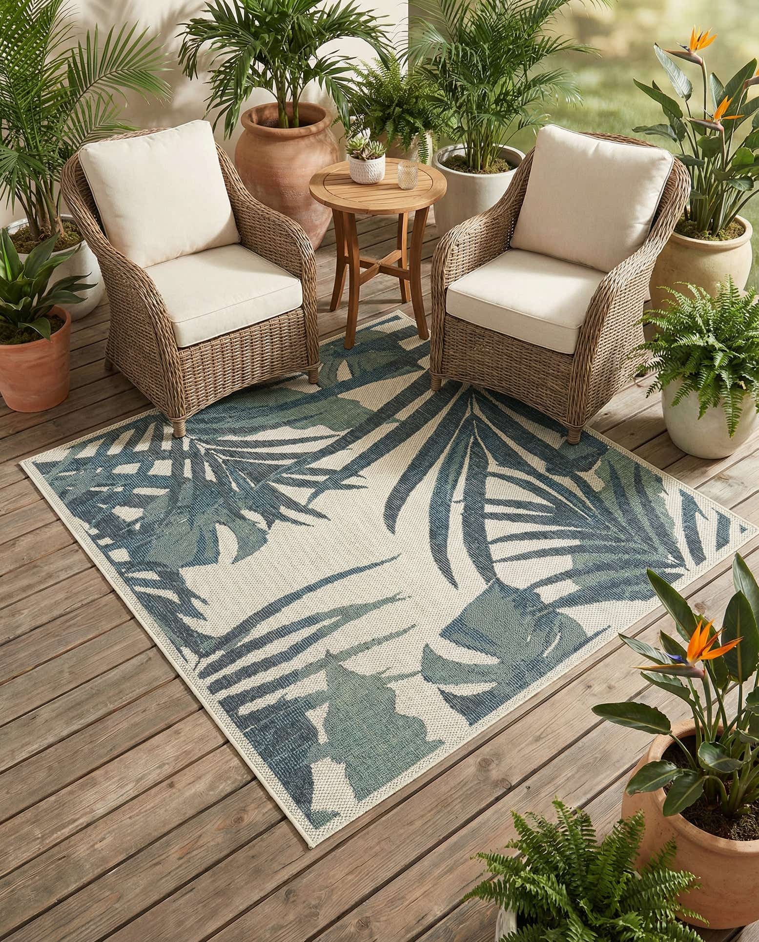 5' 3 x 5' 3 Easy-Clean Baja Indoor / Outdoor Square Rug