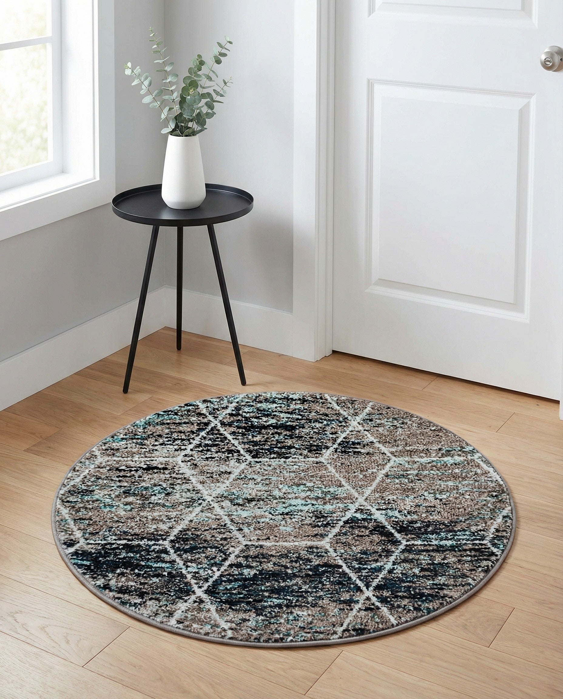 3' x 3' Trellis Frieze Round Rug