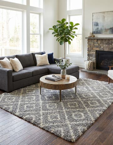 7' 10 x 10' Lattice Shag Rug