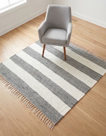 5' 1 x 5' 1 Hand Woven Chindi Rag Square Rug