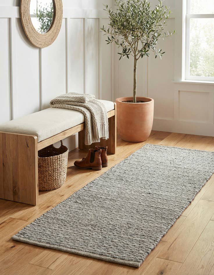 Detail image of 2' x 4' 1  Hand Woven Lattice Wool Runner Rug