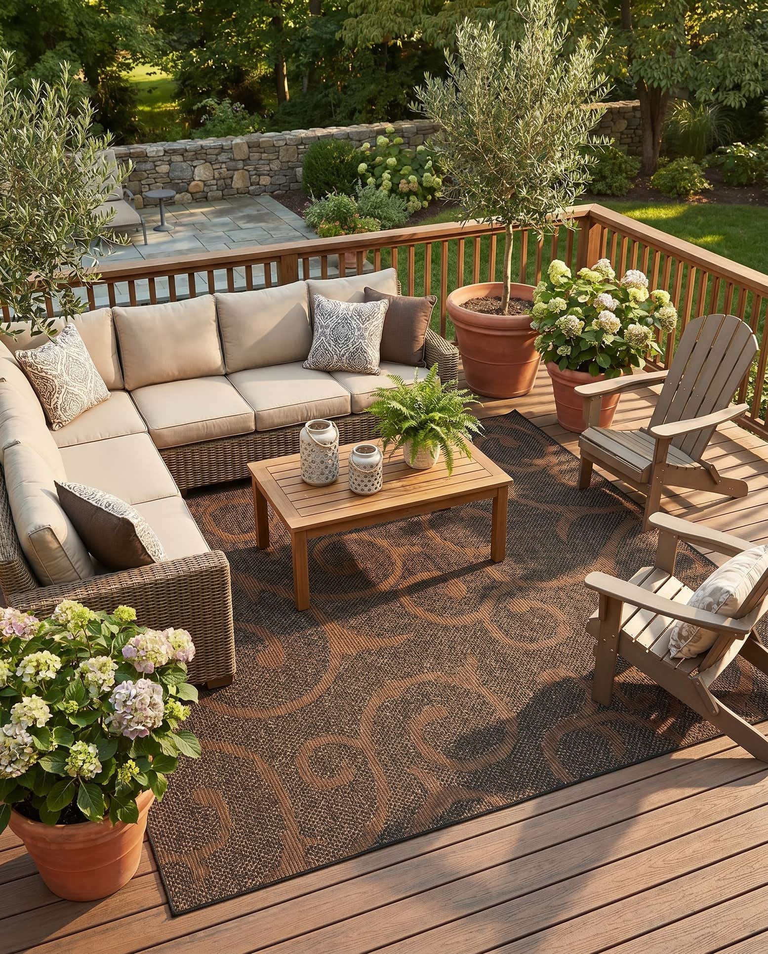 5' x 8' Easy-Clean Botanical Indoor / Outdoor Rug