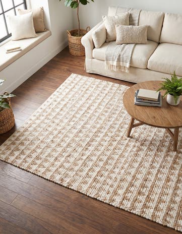 5' 1 x 8' Hand Woven Chindi Jute Rug