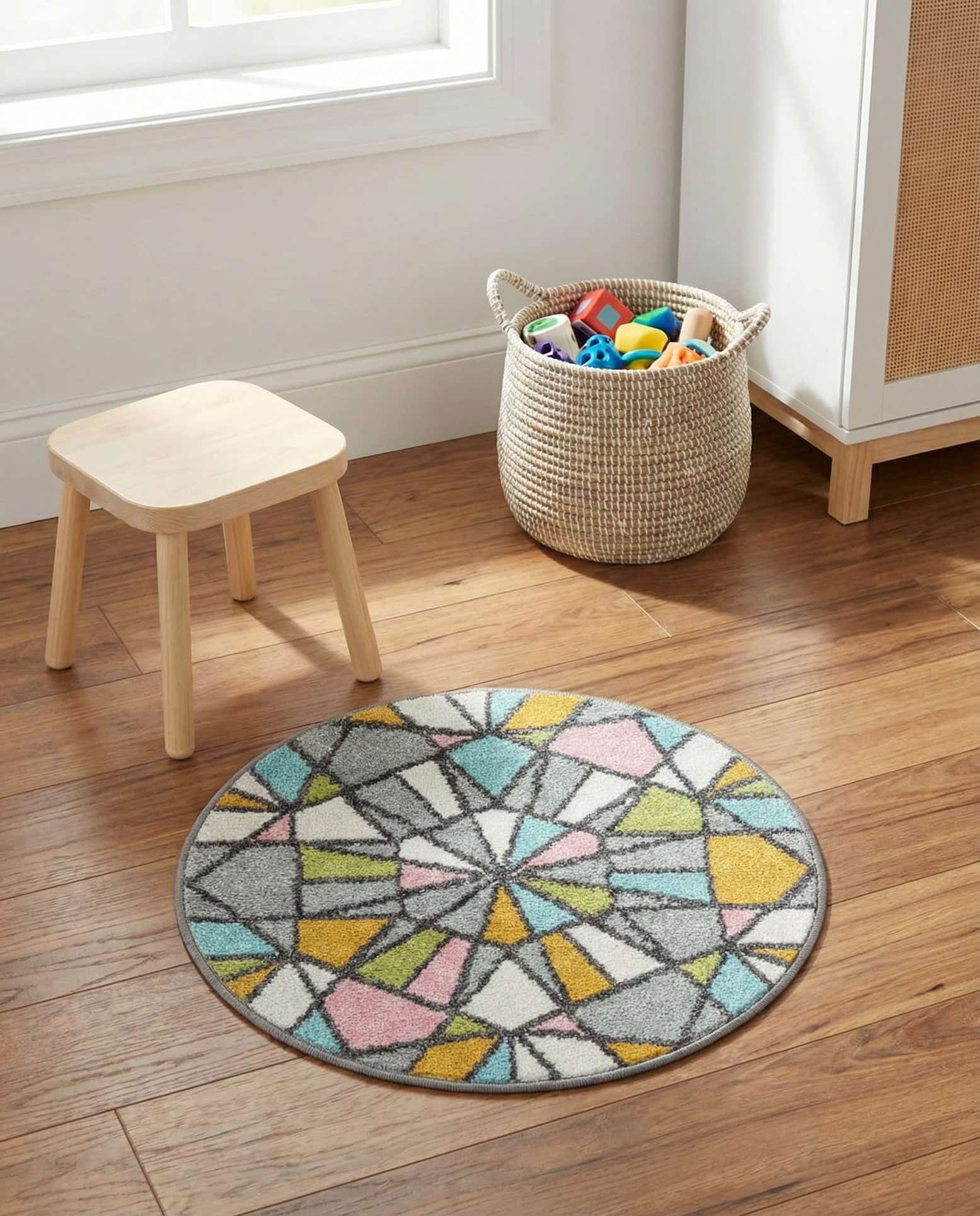 2' 2 x 2' 2 Stained Glass Whimsy Kids Round Rug