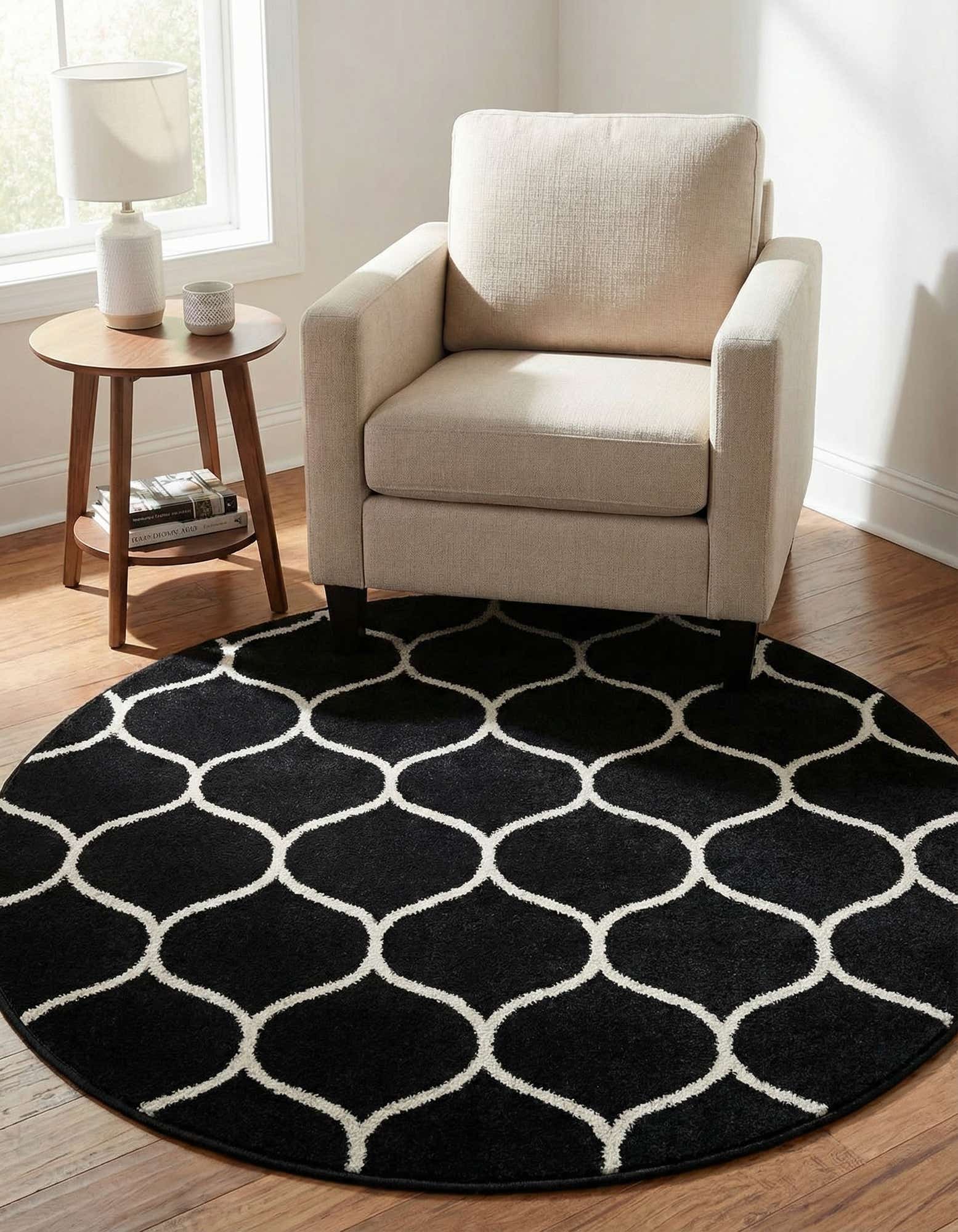 4' x 4' Lattice Frieze Round Rug