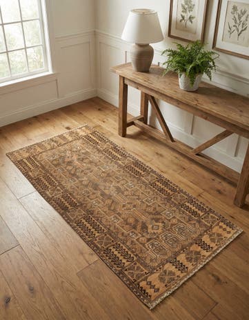 2' 9 x 5' 10 Hamedan Rug