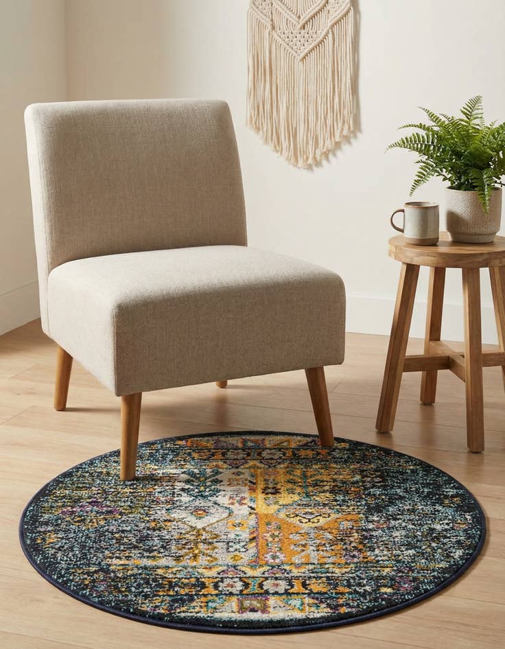 Detail image of 3' x 3' Carrington Round Rug