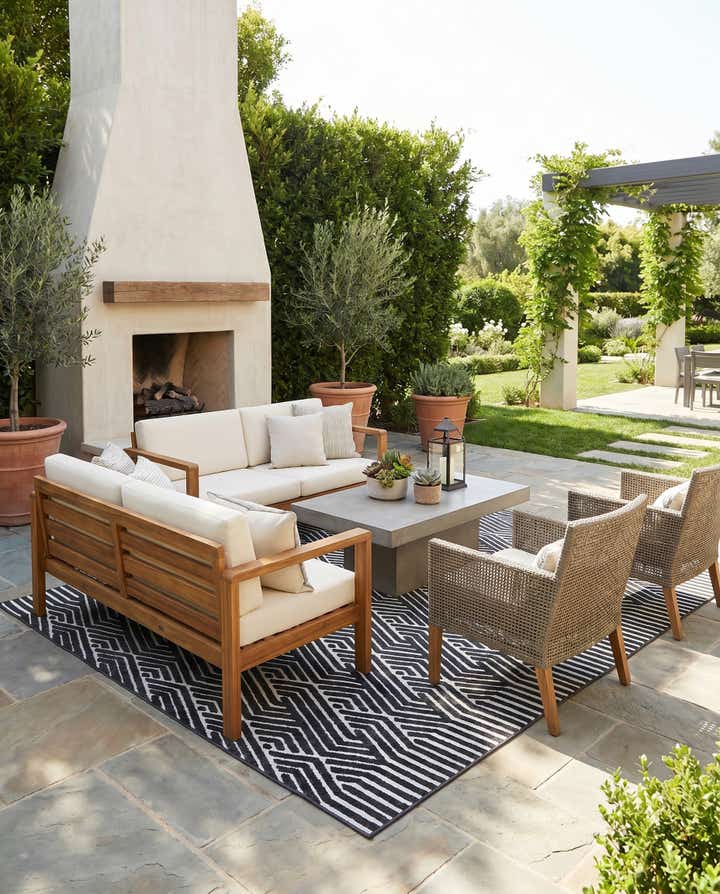 8' x 10' Easy-Clean Sabrina Soto Hudson Indoor / Outdoor Rug