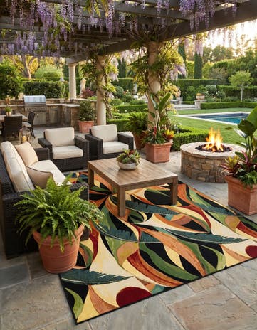 10' x 13' Easy-Clean Botanical Indoor / Outdoor Rug
