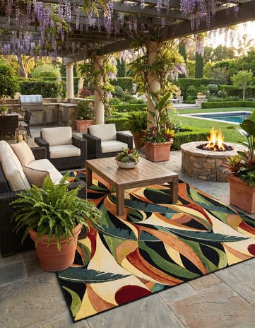 10' x 13' Easy-Clean Botanical Indoor / Outdoor Rug