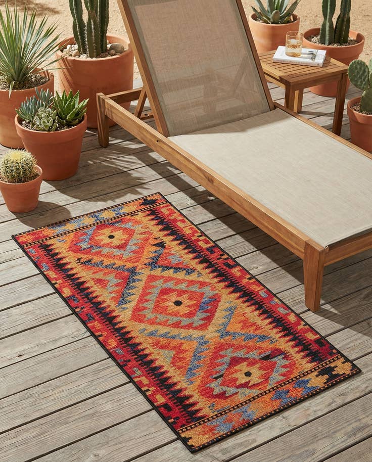 Detail image of 2' x 4' Easy-Clean Tribal Indoor / Outdoor Runner Rug