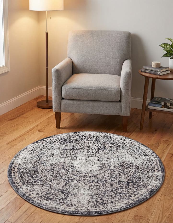 3' 3 x 3' 3 Williamsburg Round Rug