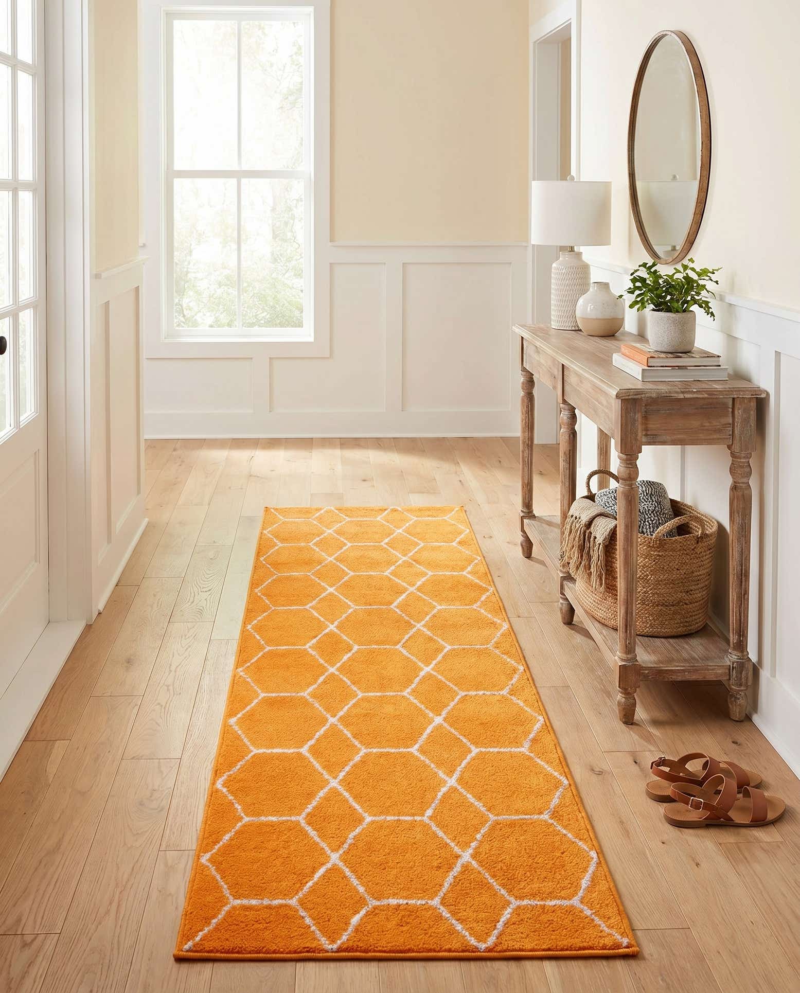 2' x 6' Lattice Frieze Runner Rug