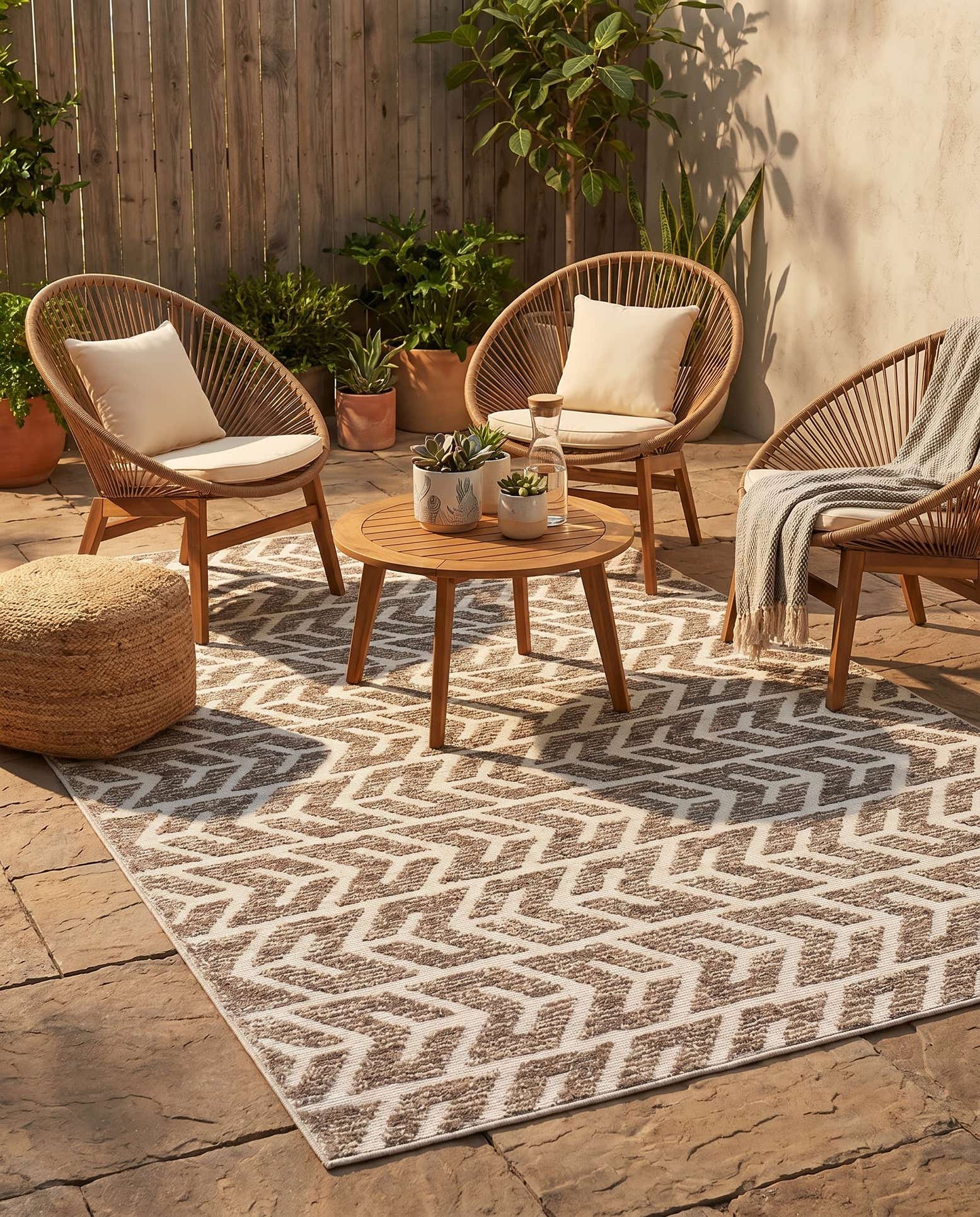 5' x 8' Easy-Clean Sabrina Soto Aston Indoor / Outdoor Rug