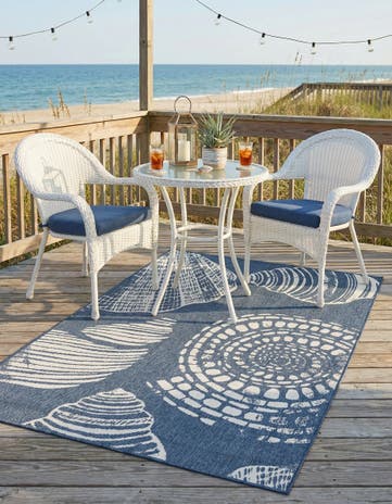 5' 3 x 8' Easy-Clean Coastal Indoor / Outdoor Rug