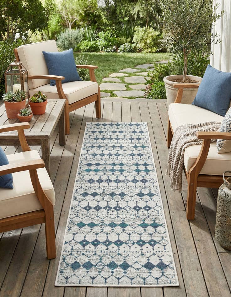 Detail image of 2' x 8'  Washable Trellis Indoor / Outdoor Runner Rug