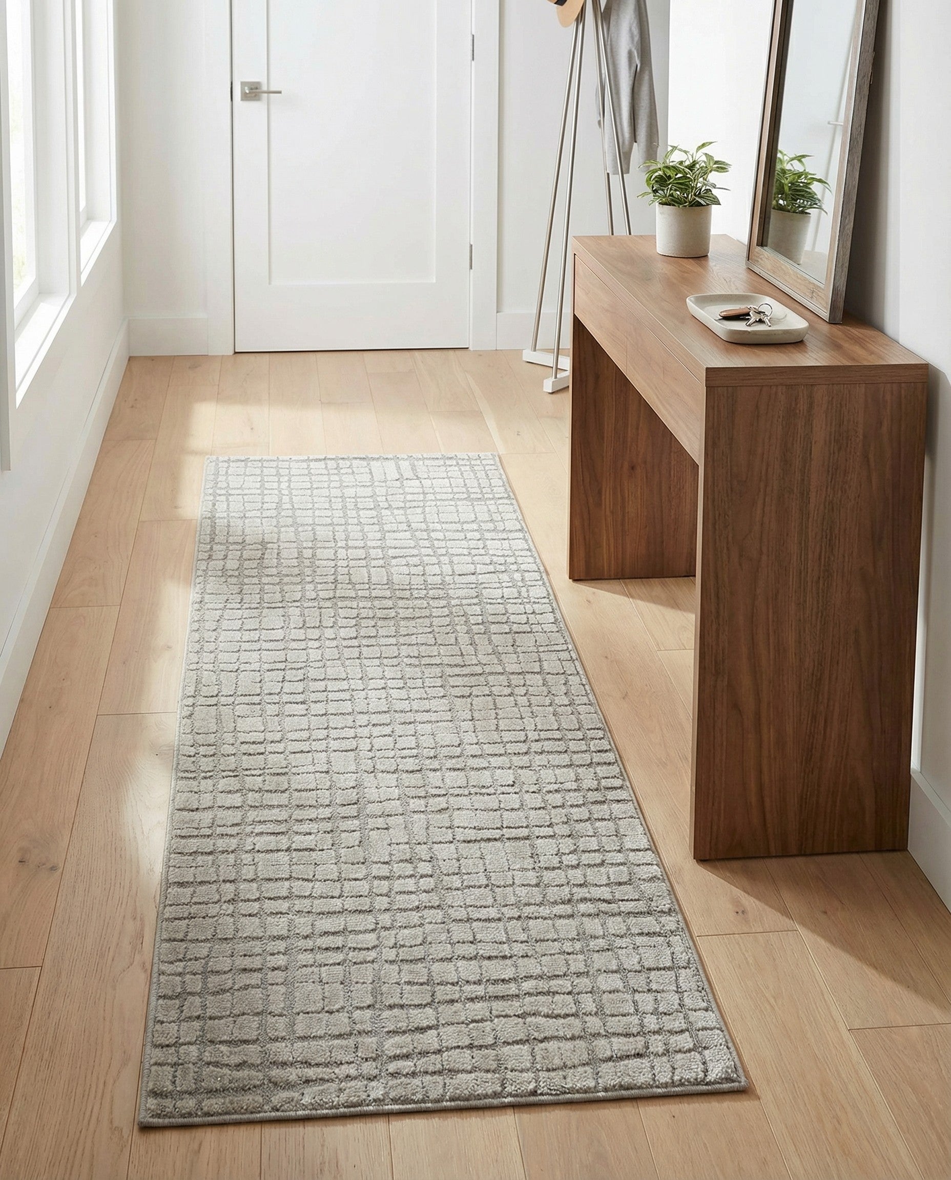 2' 2 x 6' Textura Designer Runner Rug