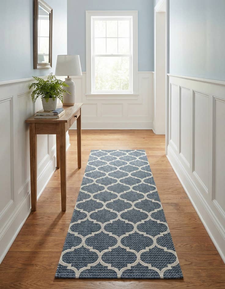 Detail image of 2' x 6' Georgia Runner Rug