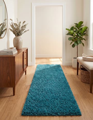 2' x 8' Solid Shag Runner Rug