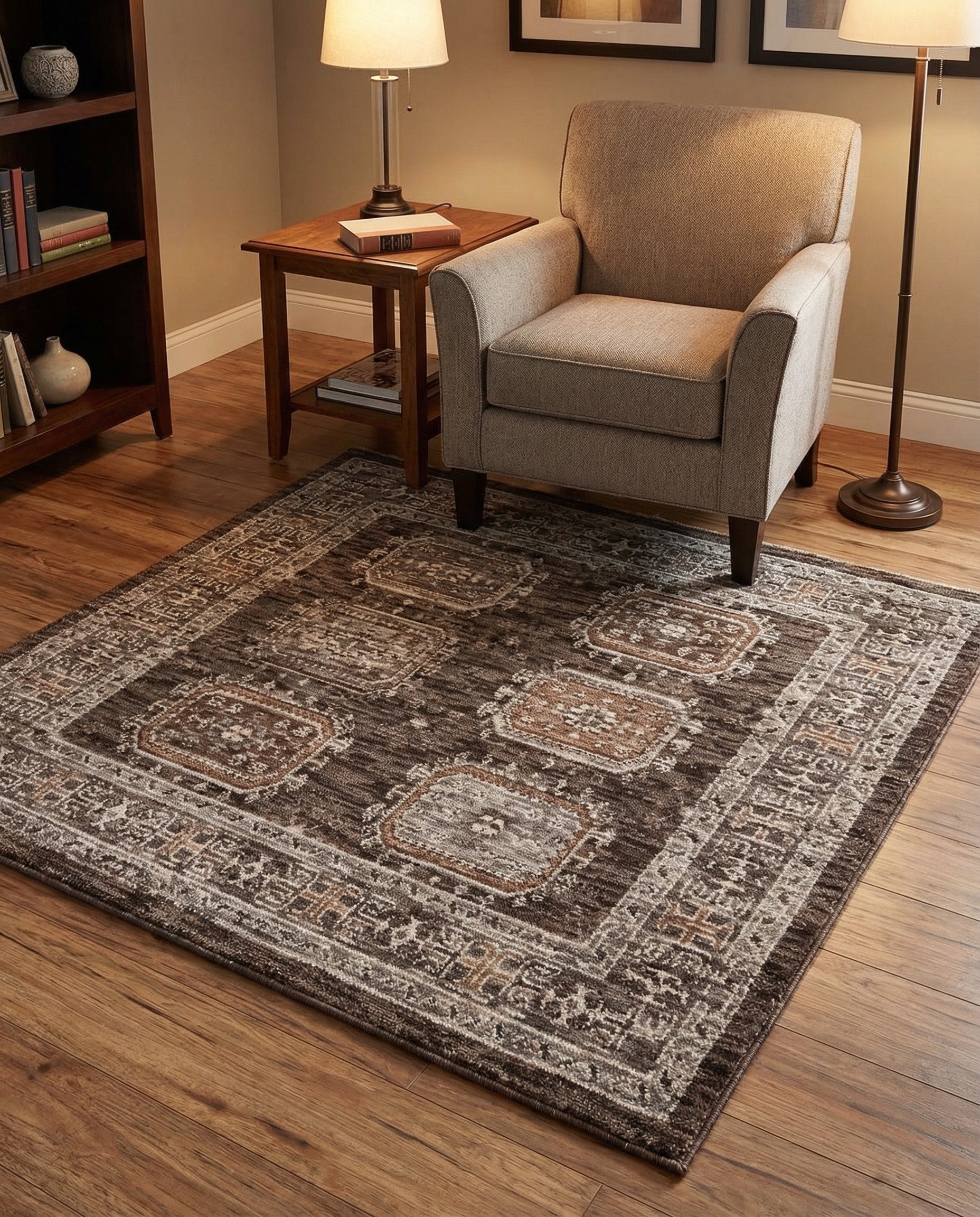 5' x 5' Grand Tradition Rug