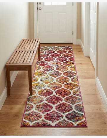 2' x 6' Trellis Frieze Runner Rug