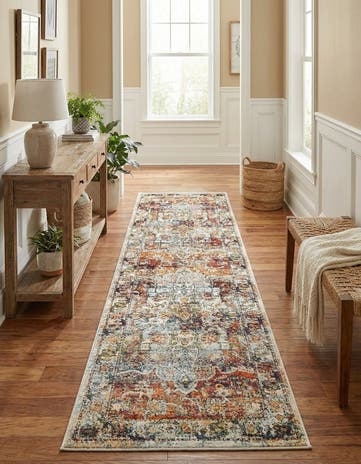 2' 7 x 10' Isabella Runner Rug