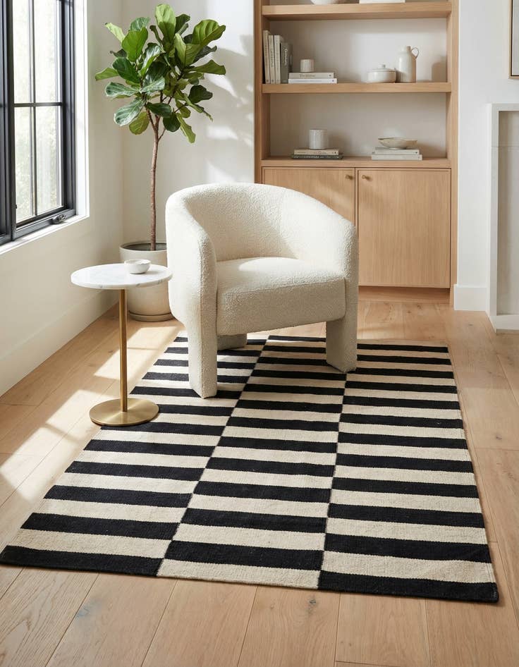 Detail image of 3' 4 x 4' 10 Hand Woven Kilim Modern Wool Rug