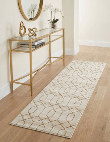 2' x 6' Marilyn Monroe&trade; Glam Trellis Runner Rug