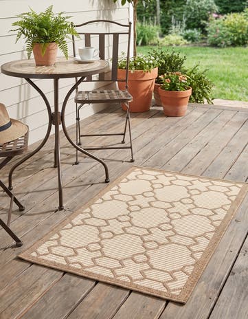 Beige Easy-Clean Trellis Indoor / Outdoor Rug