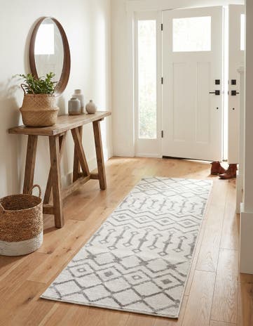Ivory Kasbah Trellis Runner Rug