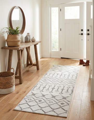 Ivory Kasbah Trellis Runner Rug