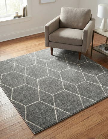 4' x 4' Lattice Frieze Square Rug