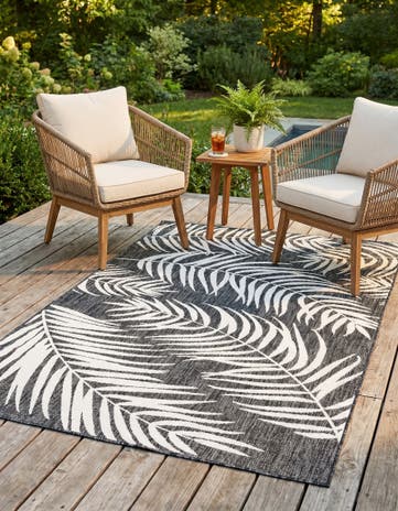 4' x 6' Easy-Clean Botanical Indoor / Outdoor Rug