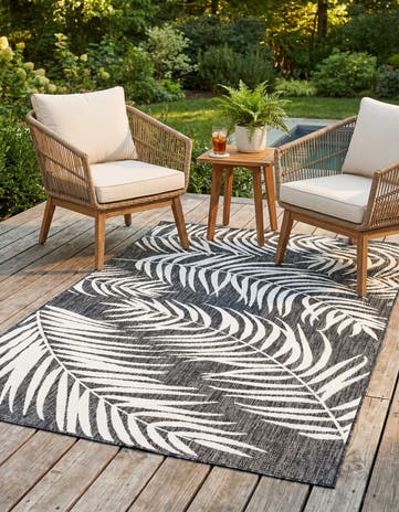 4' x 6' Easy-Clean Botanical Indoor / Outdoor Rug