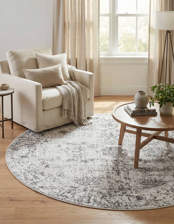 Detail image of 6' x 6' Monte Carlo Round Rug