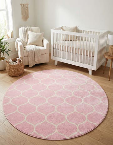 7' 10 x 7' 10 Lattice Frieze Round Rug