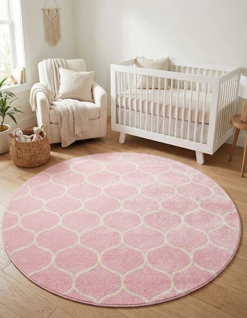 7' 10 x 7' 10 Lattice Frieze Round Rug